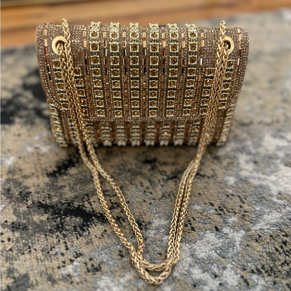 Elegant Gold rhinestone purse